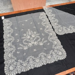 Manteleta fallera en beige para plata
