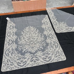manteleta fallera crudo