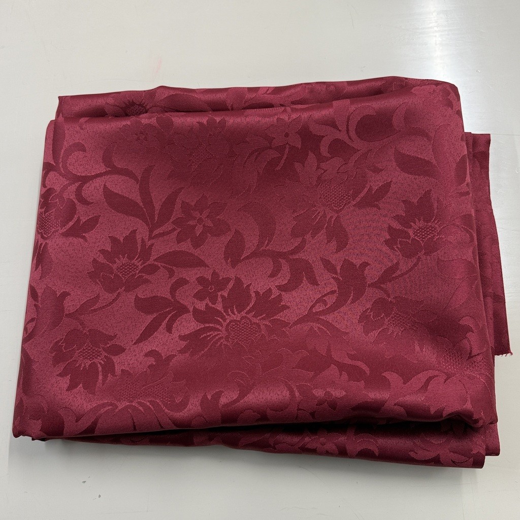 Damasco rojo granate fallera